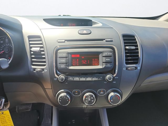 Used 2017 Kia Forte LX FWD image 14