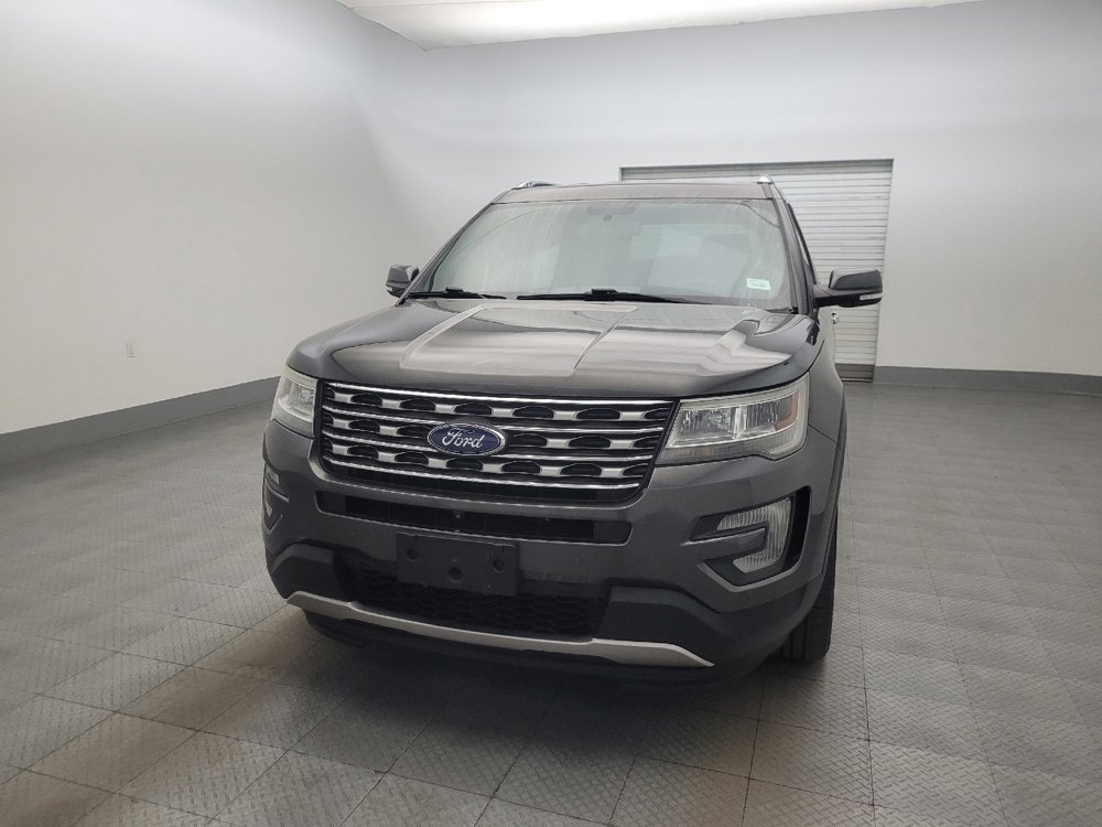 Used 2017 Ford Explorer Limited image 15