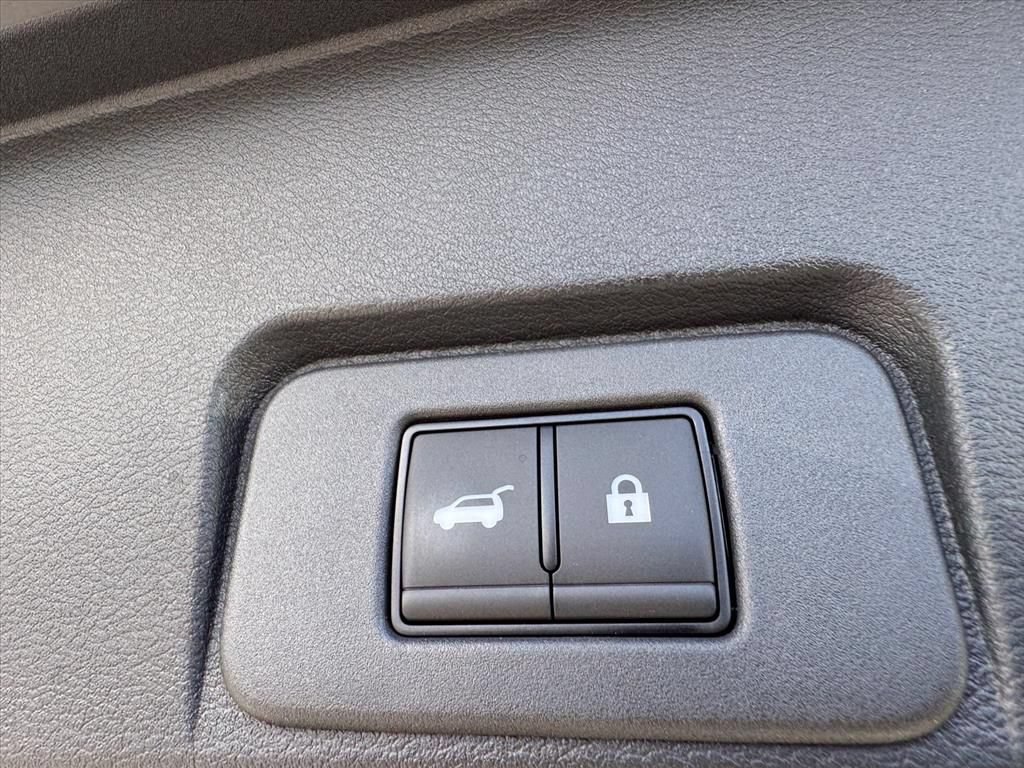 Certified 2026 Nissan Rogue Dark Armor FWD image 11