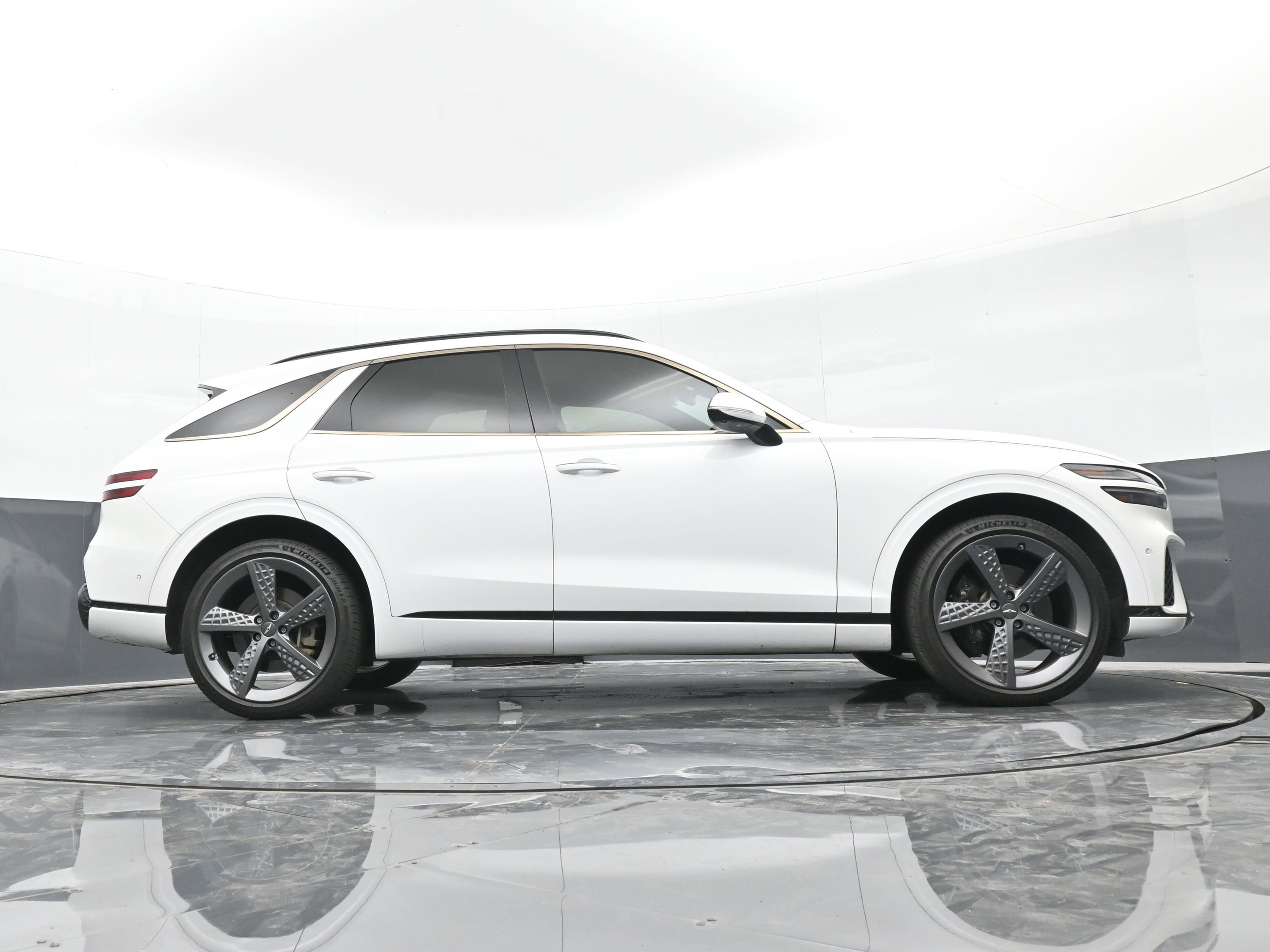 Used 2022 Genesis GV70 3.5T Sport w/ Sport Prestige Package image 46