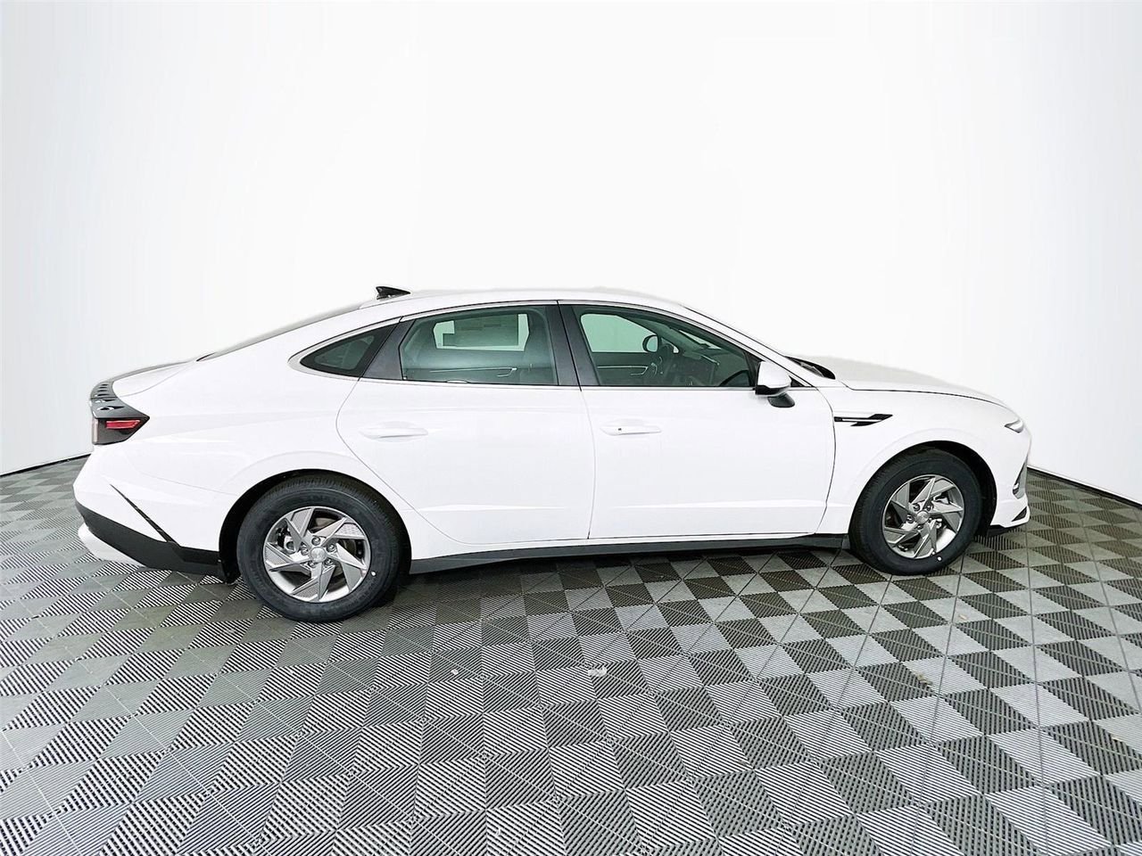 New 2026 Hyundai Sonata SE FWD image 9