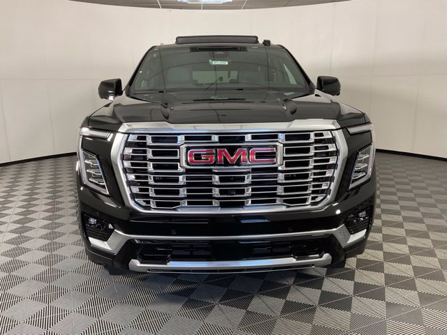 New 2026 GMC Yukon Denali w/ Denali Reserve Package AWD/4WD image 2