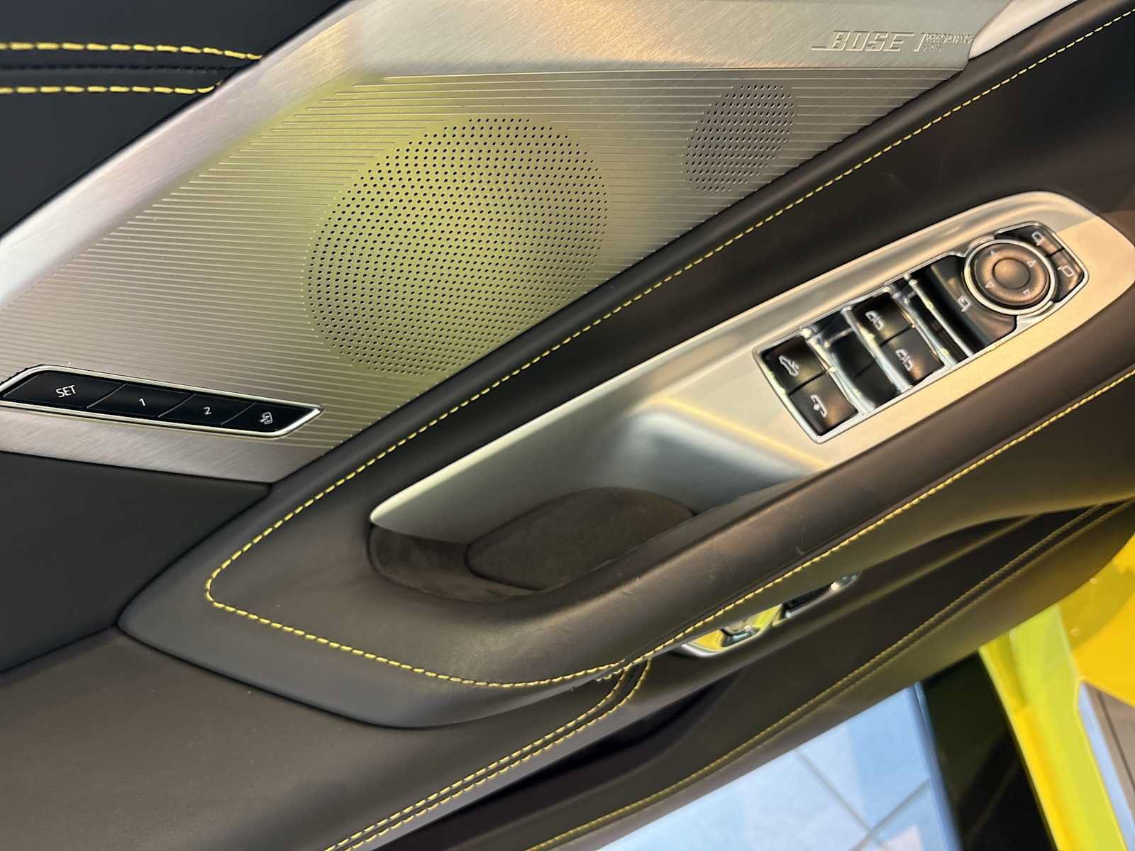Used 2021 Chevrolet Corvette Stingray Premium Conv w/ Z51 Performance Package RWD image 21