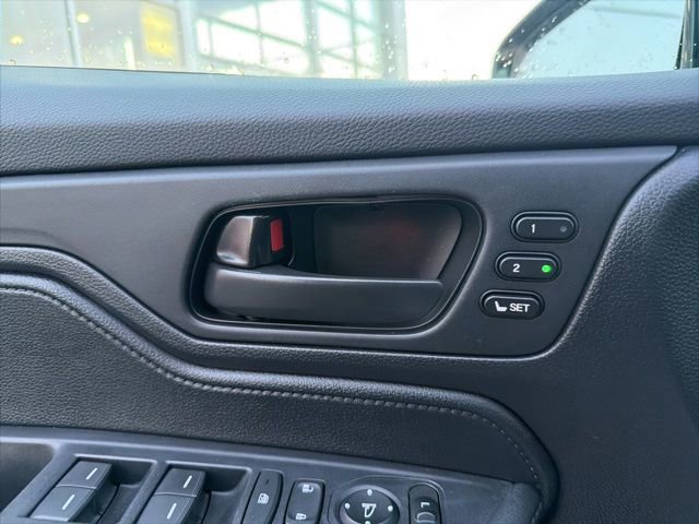 Used 2025 Honda Odyssey Sport-L image 18