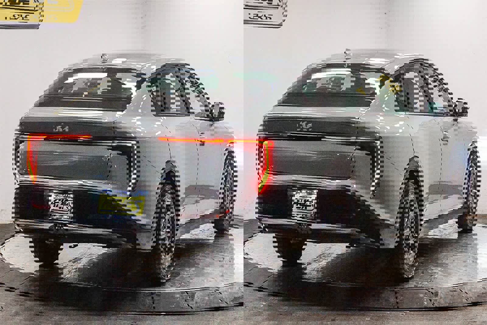 Used 2025 Kia K4 LXS image 4