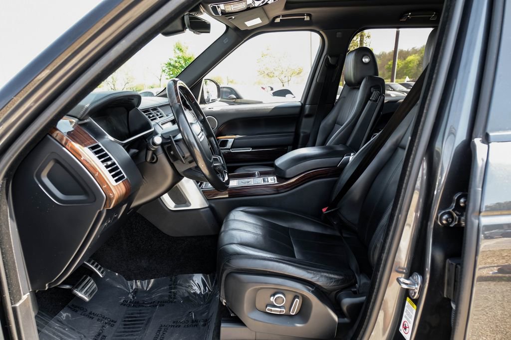 Used 2017 Land Rover Range Rover Supercharged image 29