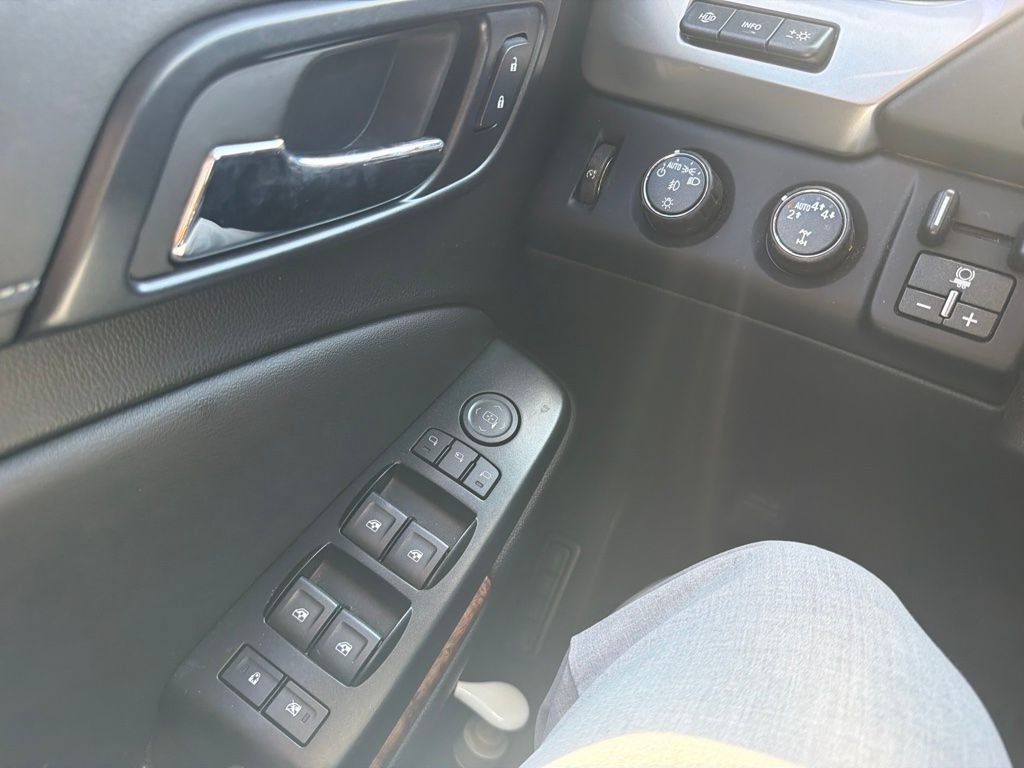 Used 2020 Chevrolet Tahoe Premier AWD/4WD image 13