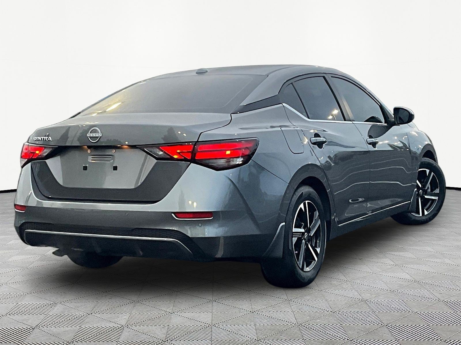 Used 2025 Nissan Sentra SV w/ All-Weather Package FWD image 6