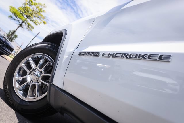 Used 2020 Jeep Grand Cherokee Laredo AWD/4WD image 20