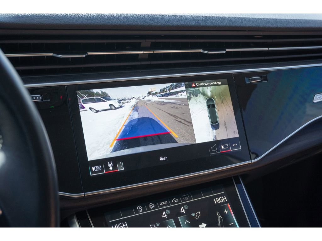 Used 2022 Audi Q8 Premium Plus image 23