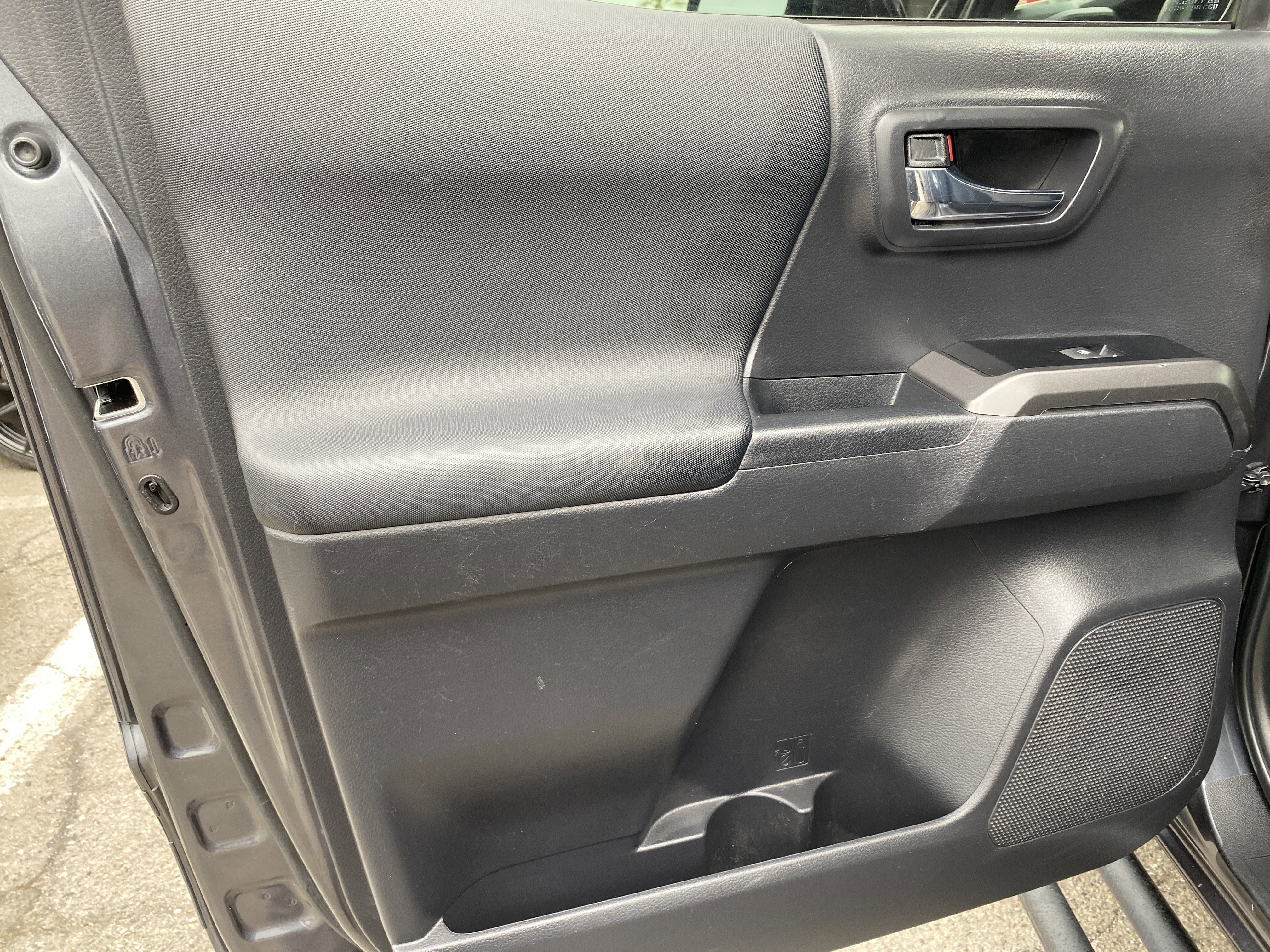 Used 2023 Toyota Tacoma TRD Off-Road image 21