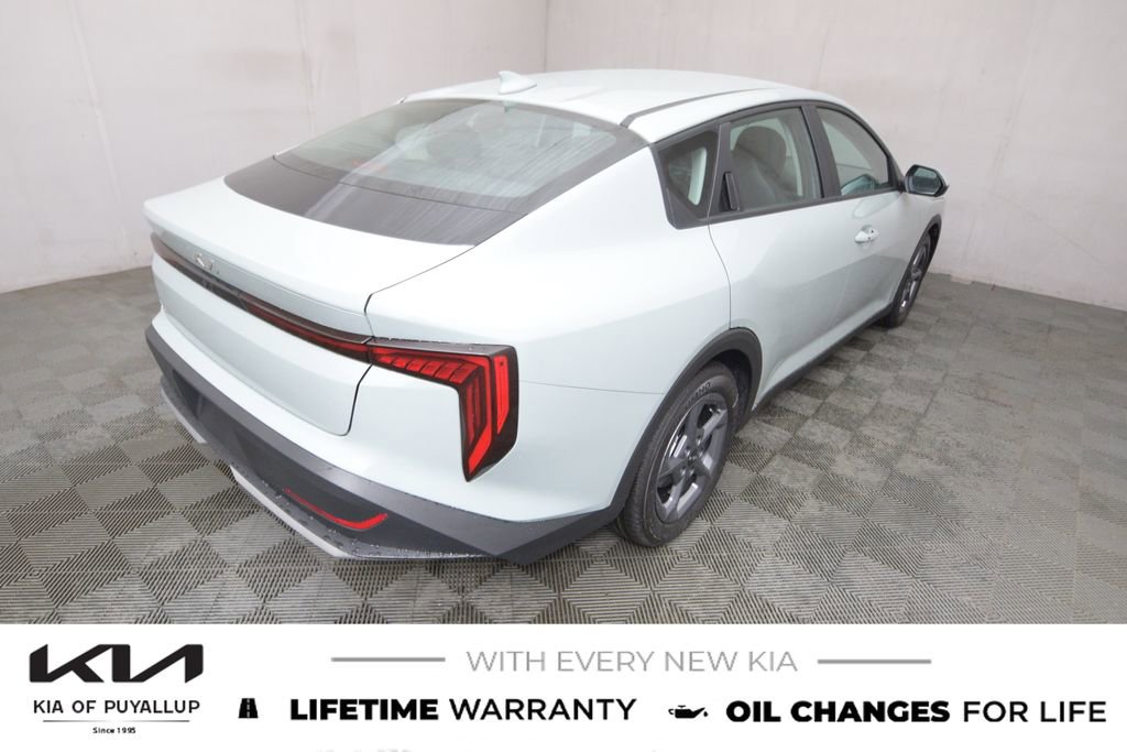 New 2025 Kia K4 LXS image 5