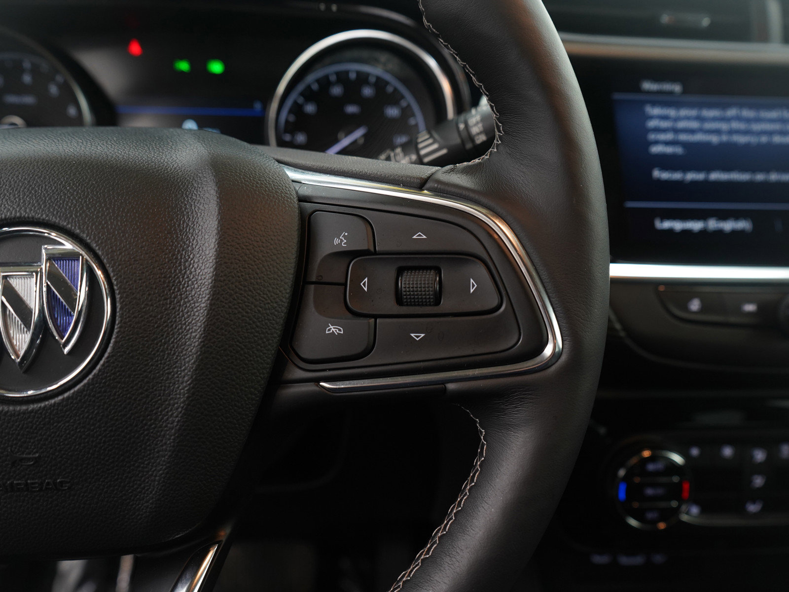 Used 2020 Buick Encore GX Essence image 18