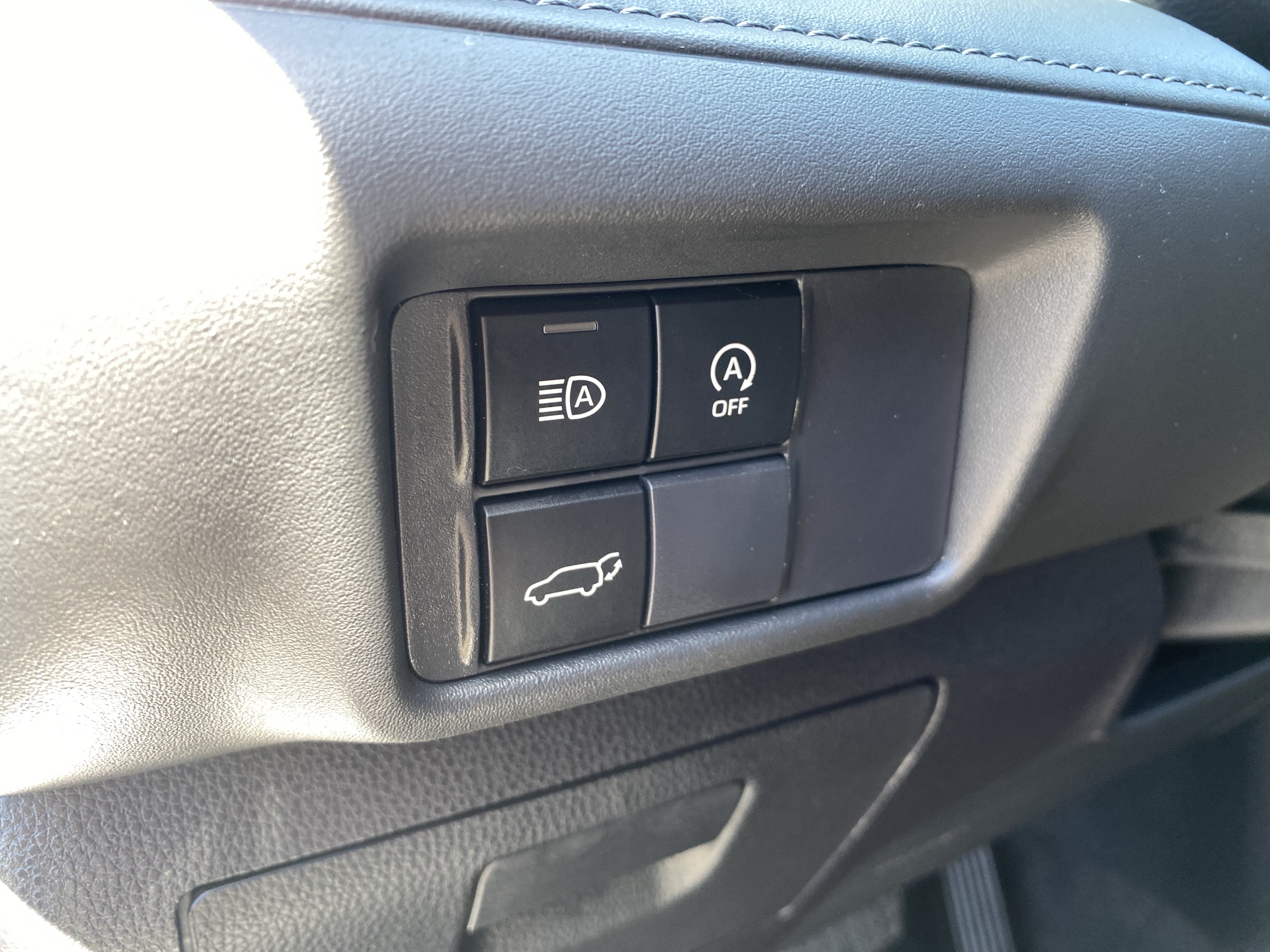 Used 2023 Toyota Highlander LE AWD/4WD image 21