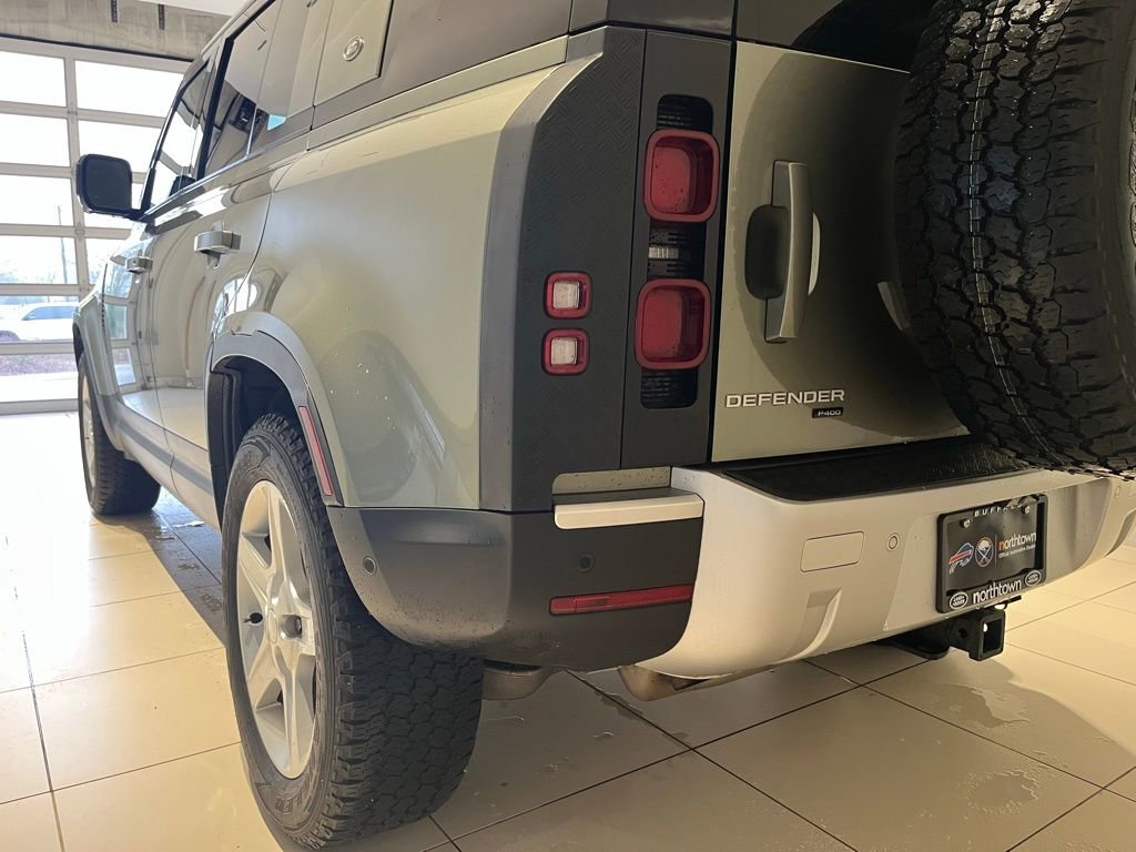 Used 2022 Land Rover Defender 110 SE AWD/4WD image 19
