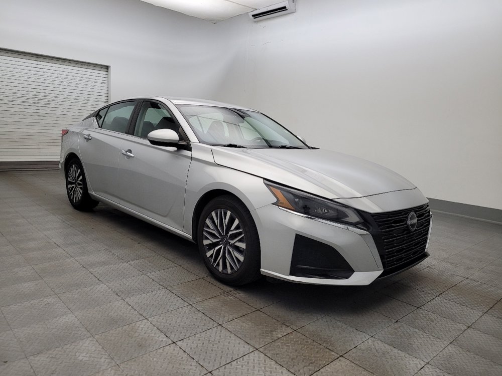 Used 2023 Nissan Altima 2.5 SV image 13