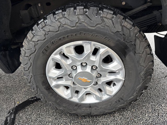 Used 2022 Chevrolet Silverado 3500 LTZ w/ LTZ Plus Package AWD/4WD image 11