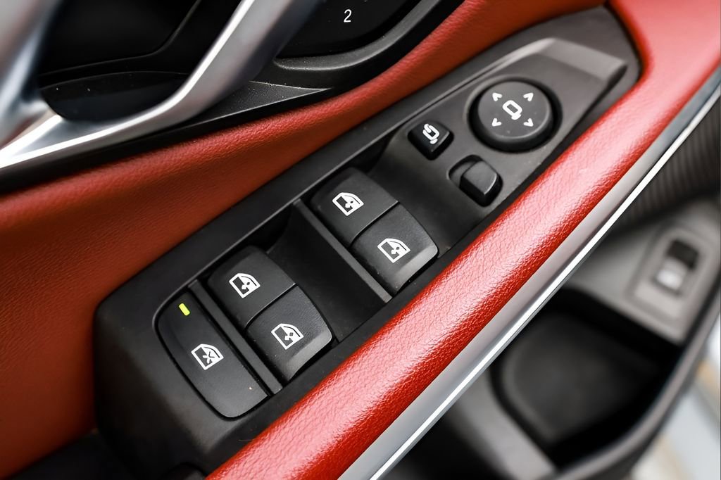 Used 2025 BMW M340i xDrive w/ Shadowloine Package image 30