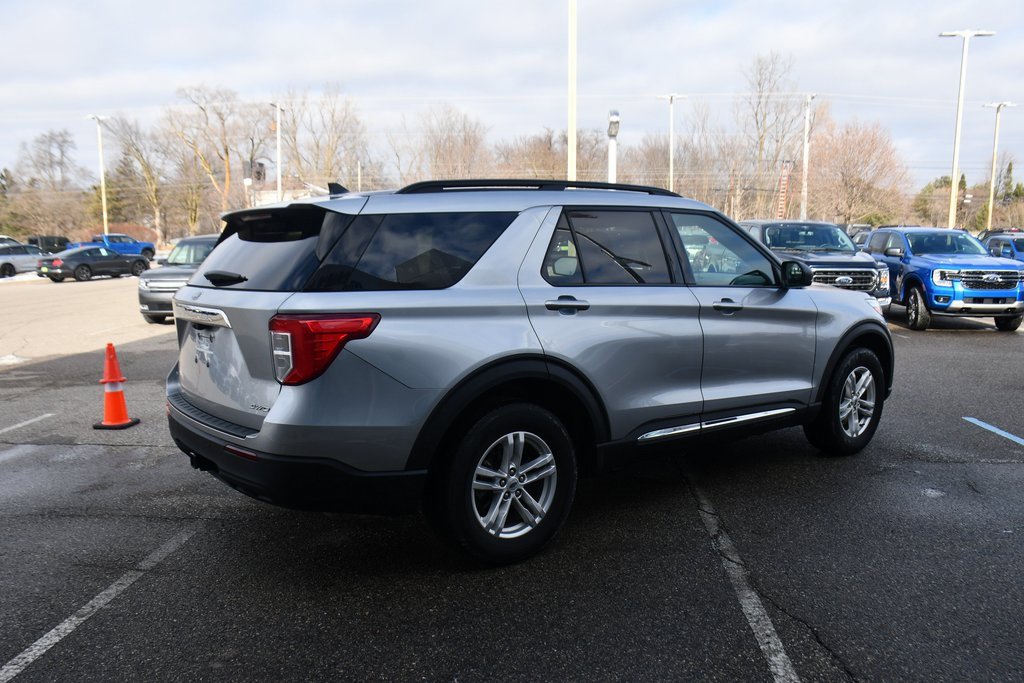 Used 2023 Ford Explorer XLT w/ Class IV Trailer Tow Package image 7