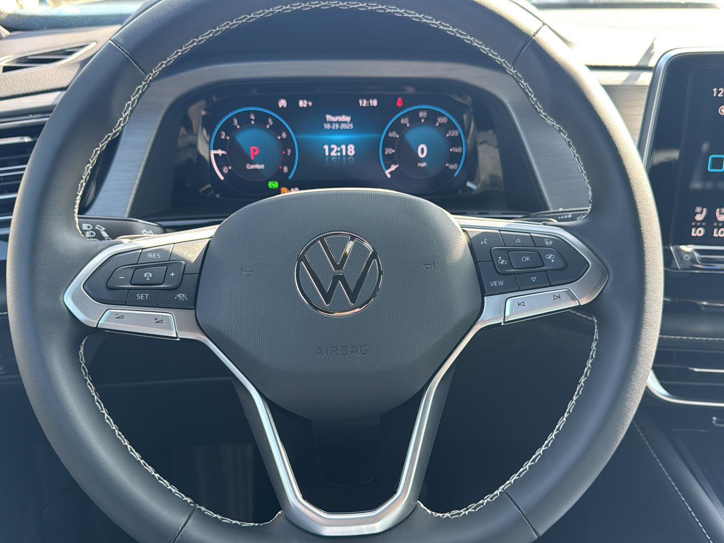 New 2026 Volkswagen Atlas Cross Sport SE image 17