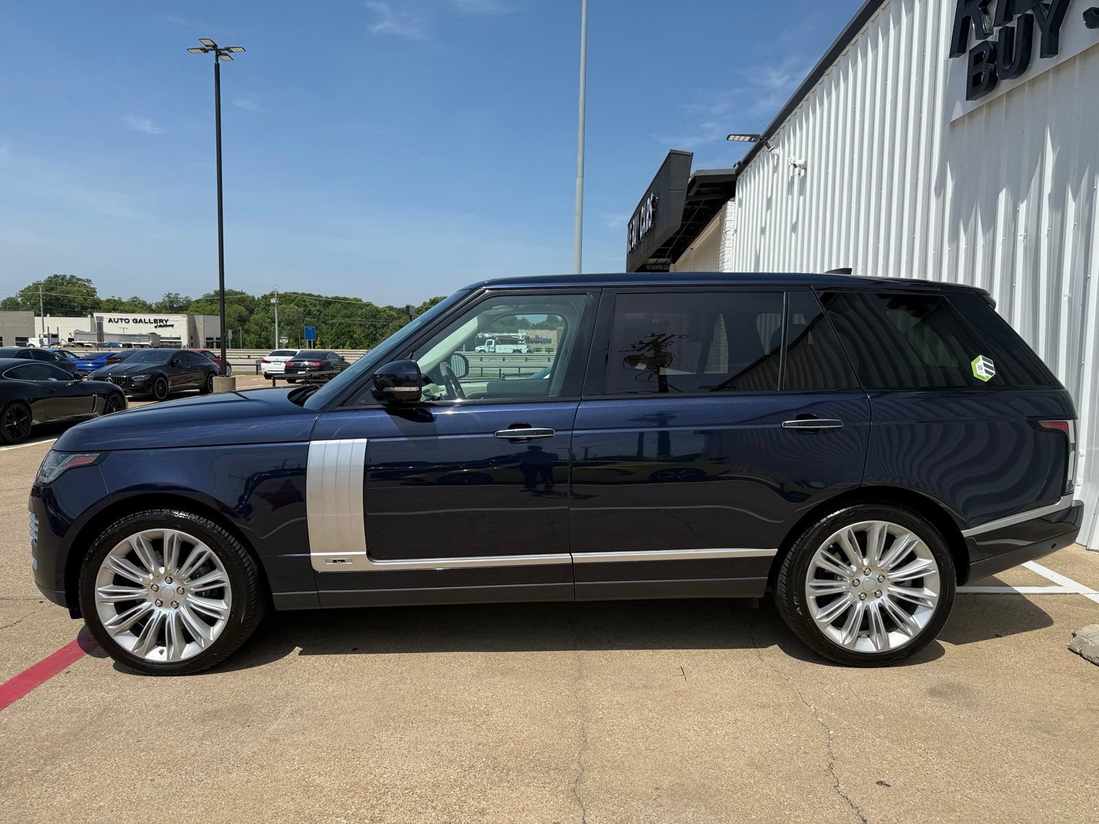 Used 2019 Land Rover Range Rover Long Wheelbase Autobiography AWD/4WD image 8