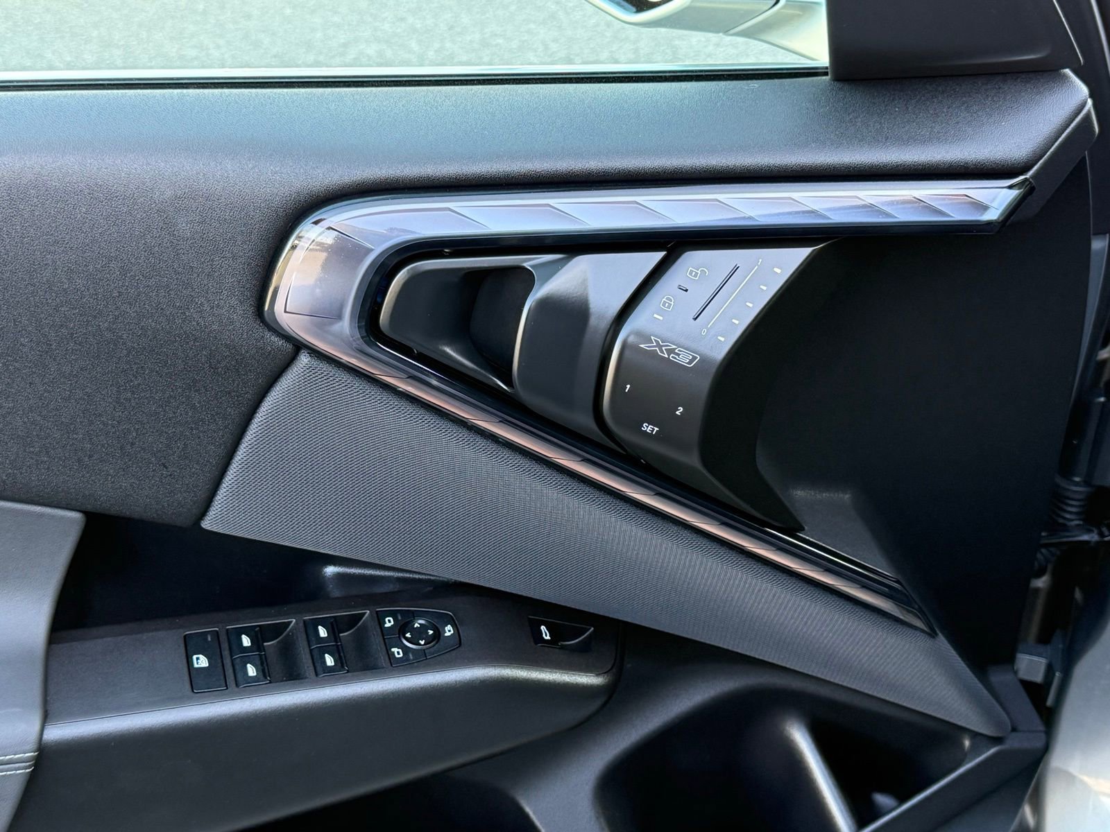 Used 2025 BMW X3 xDrive30i w/ Premium Package image 21