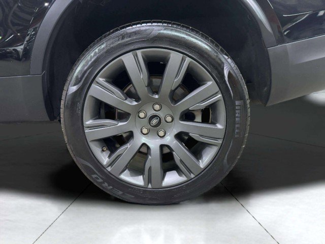 Used 2017 Land Rover Discovery HSE image 70