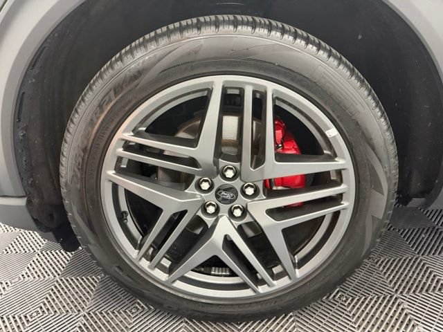 Used 2025 Ford Explorer ST-Line w/ Premium Package AWD/4WD image 48
