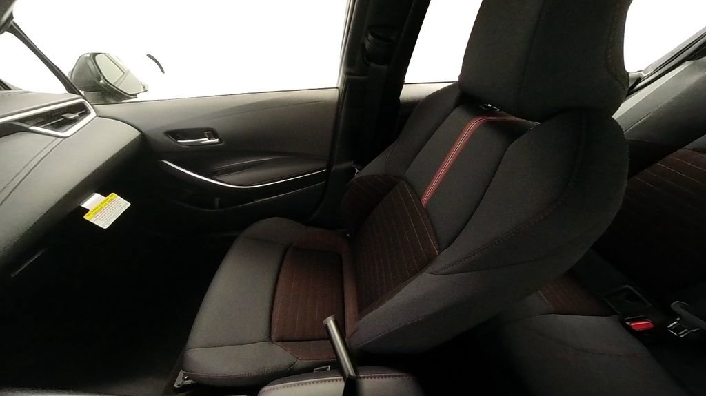 Certified 2024 Toyota Corolla SE image 29