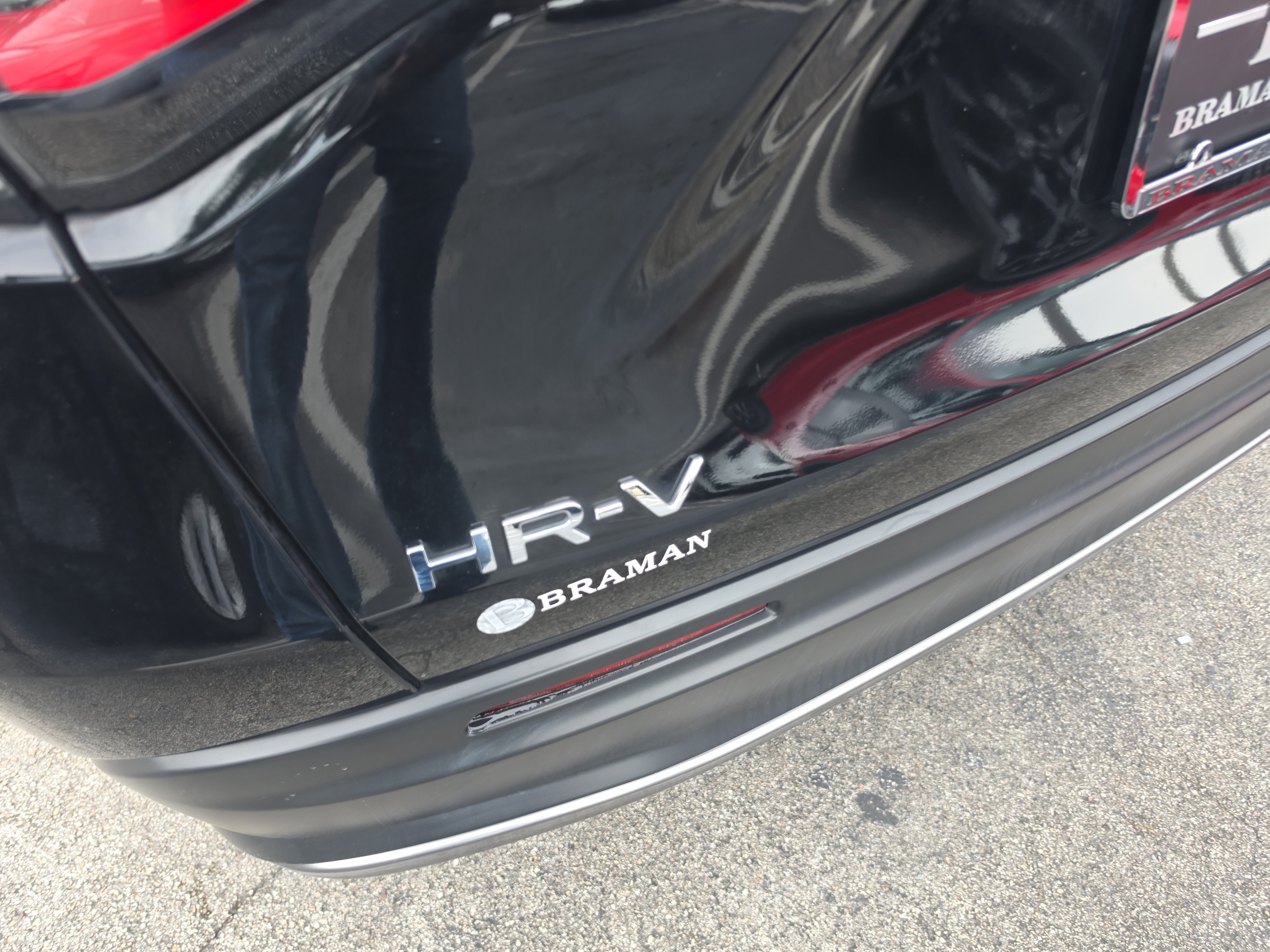 Certified 2024 Honda HR-V Sport image 7