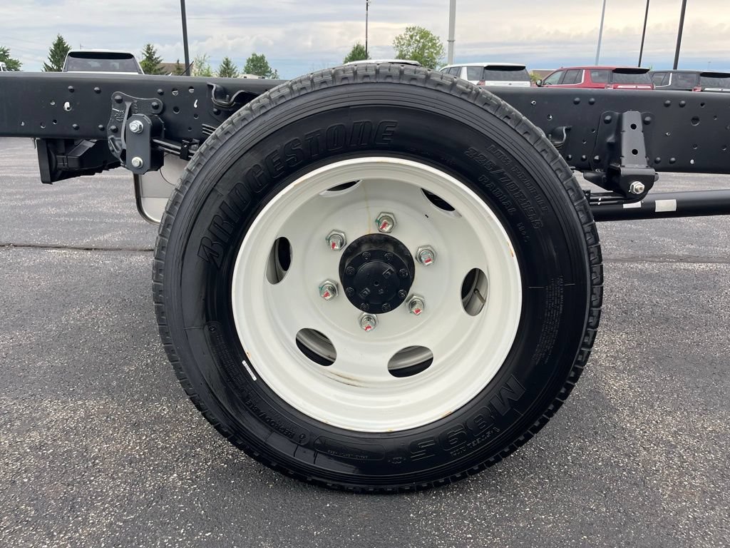 New 2023 Chevrolet Low Cab Forward 5500XD RWD image 23