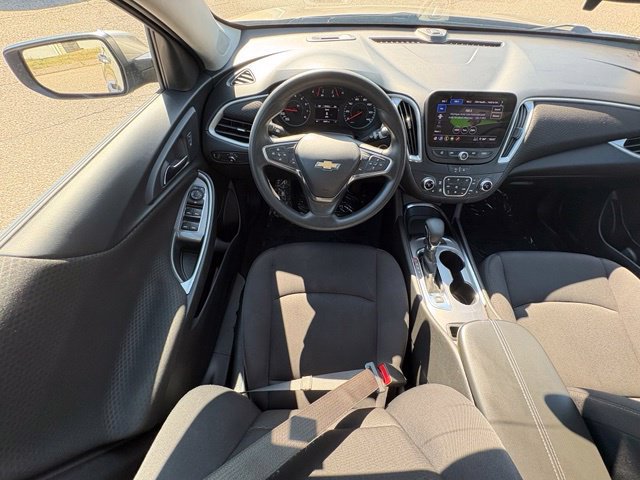 Used 2024 Chevrolet Malibu LT FWD image 23
