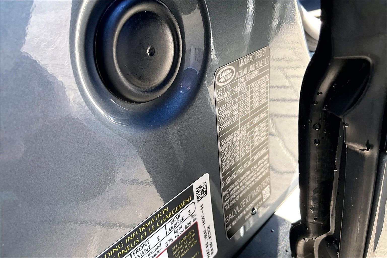 New 2026 Land Rover Range Rover Velar Dynamic SE image 13