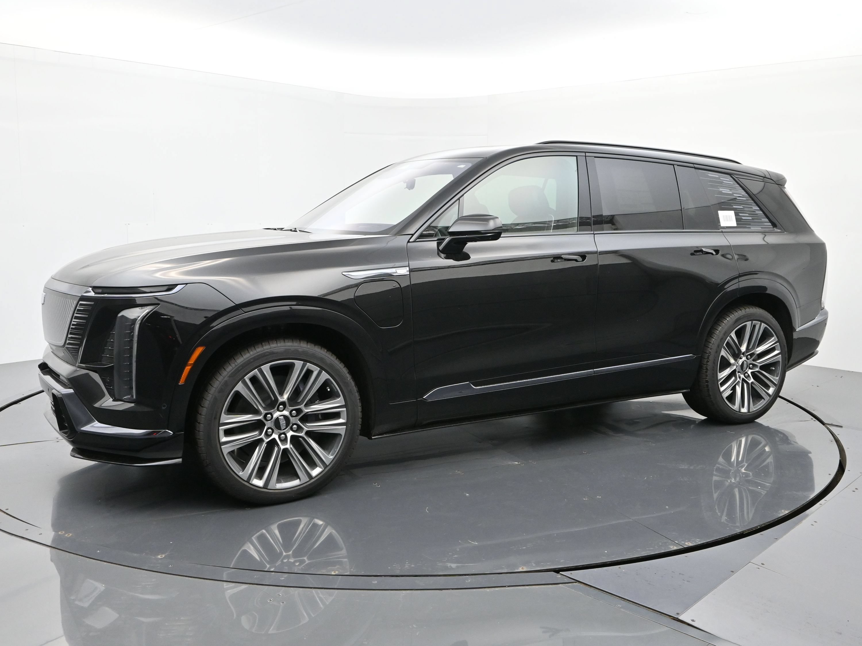 New 2026 Cadillac Vistiq Platinum w/ LPO, Floor Liner Package AWD/4WD image 2