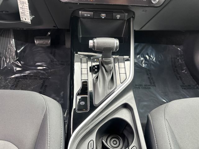 Used 2025 Kia Niro LX image 24