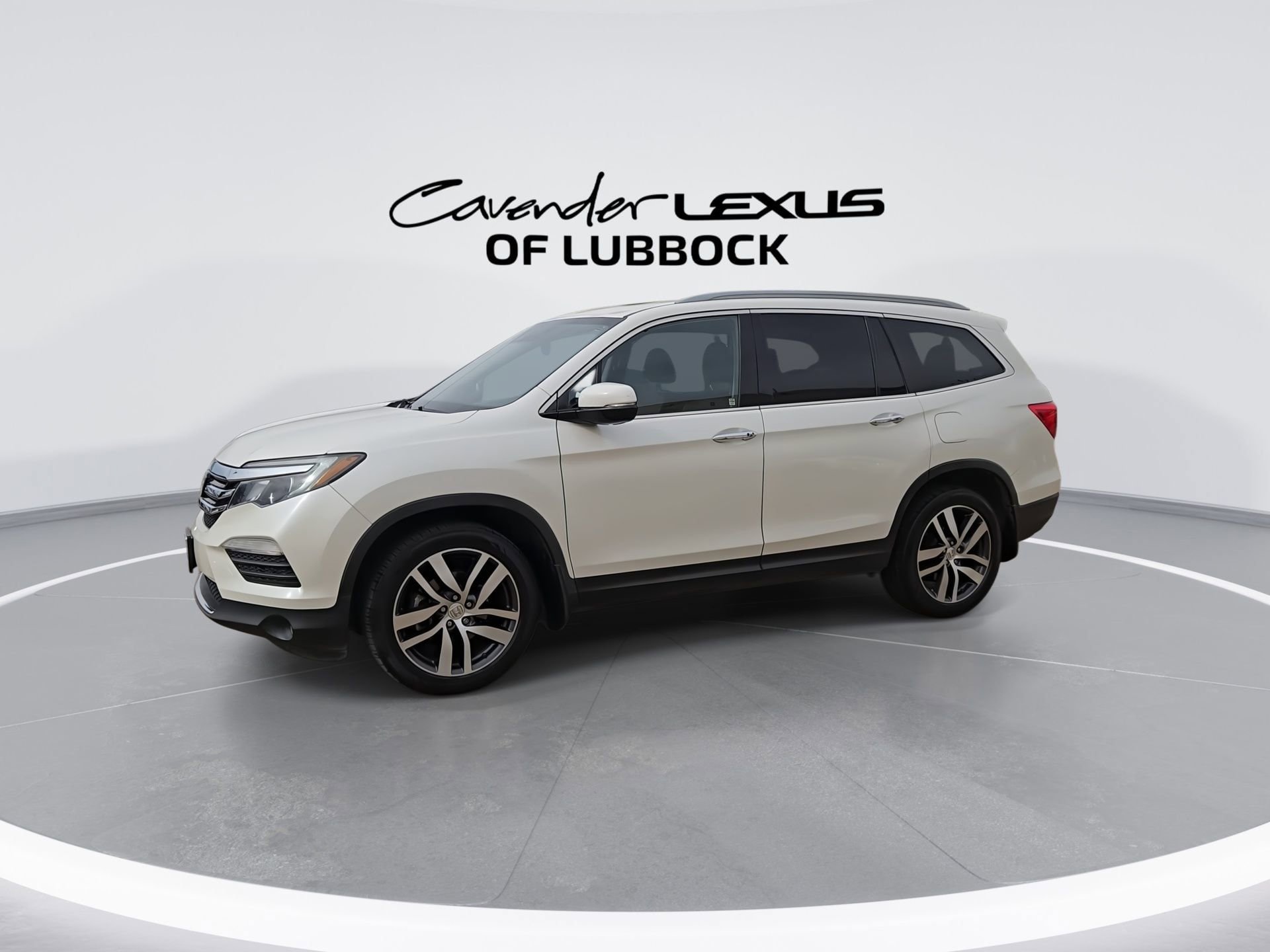 Used 2017 Honda Pilot Elite image 5
