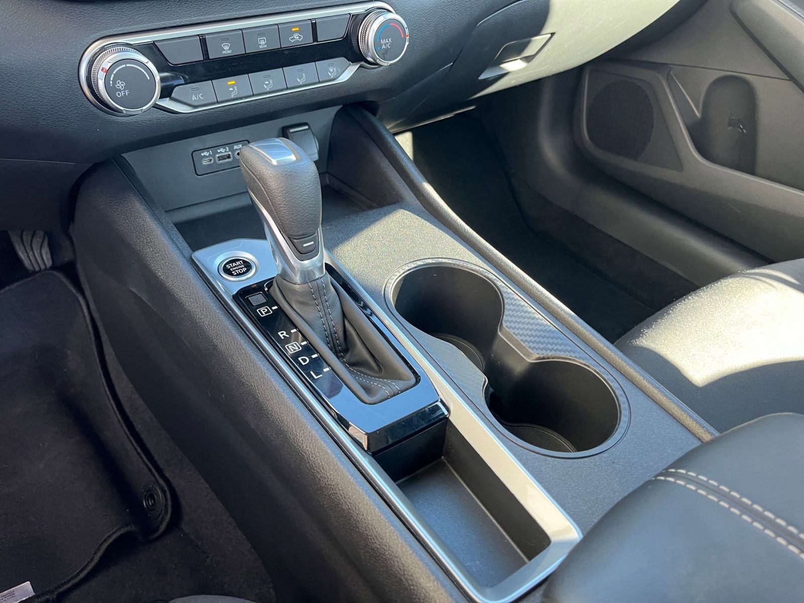 Used 2025 Nissan Altima 2.5 SV image 40