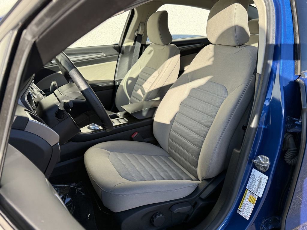 Used 2018 Ford Fusion S image 13