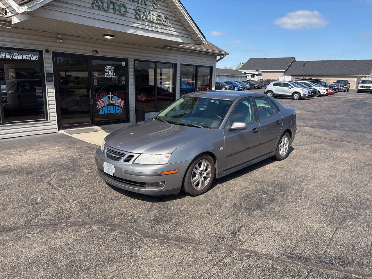 Used 2005 Saab 9-3 Linear FWD image 10