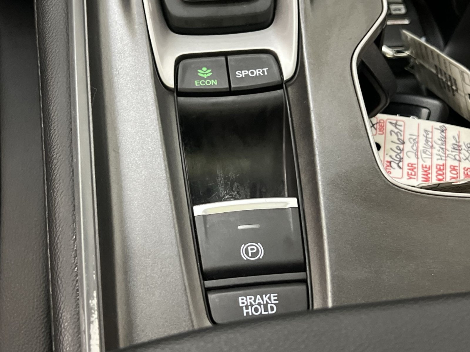 Used 2020 Honda Accord Touring image 31