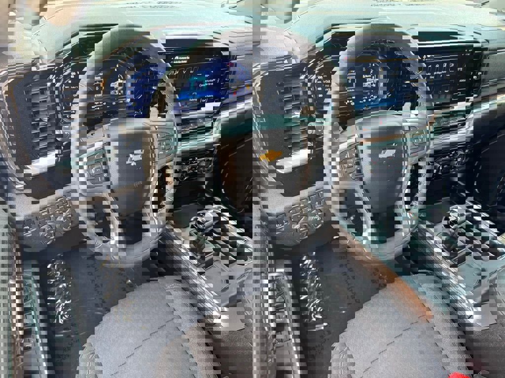 Used 2025 Chevrolet Silverado 1500 LT w/ All Star Edition Plus image 24