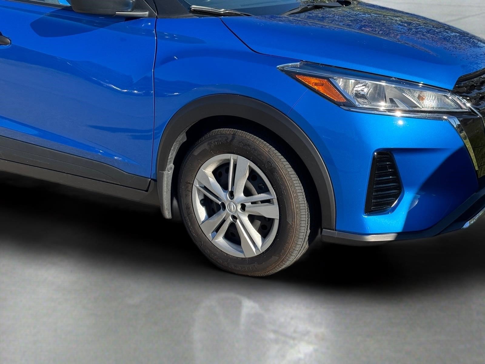 Used 2024 Nissan Kicks S FWD image 11