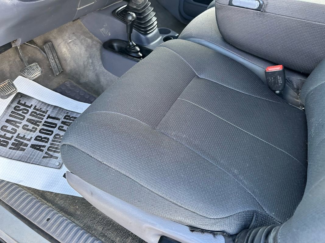 Used 1999 Dodge Ram 3500 Truck SLT image 34