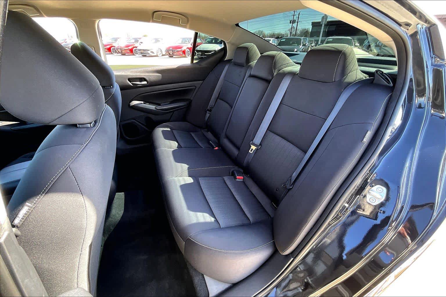 Certified 2022 Nissan Altima 2.5 SV FWD image 16