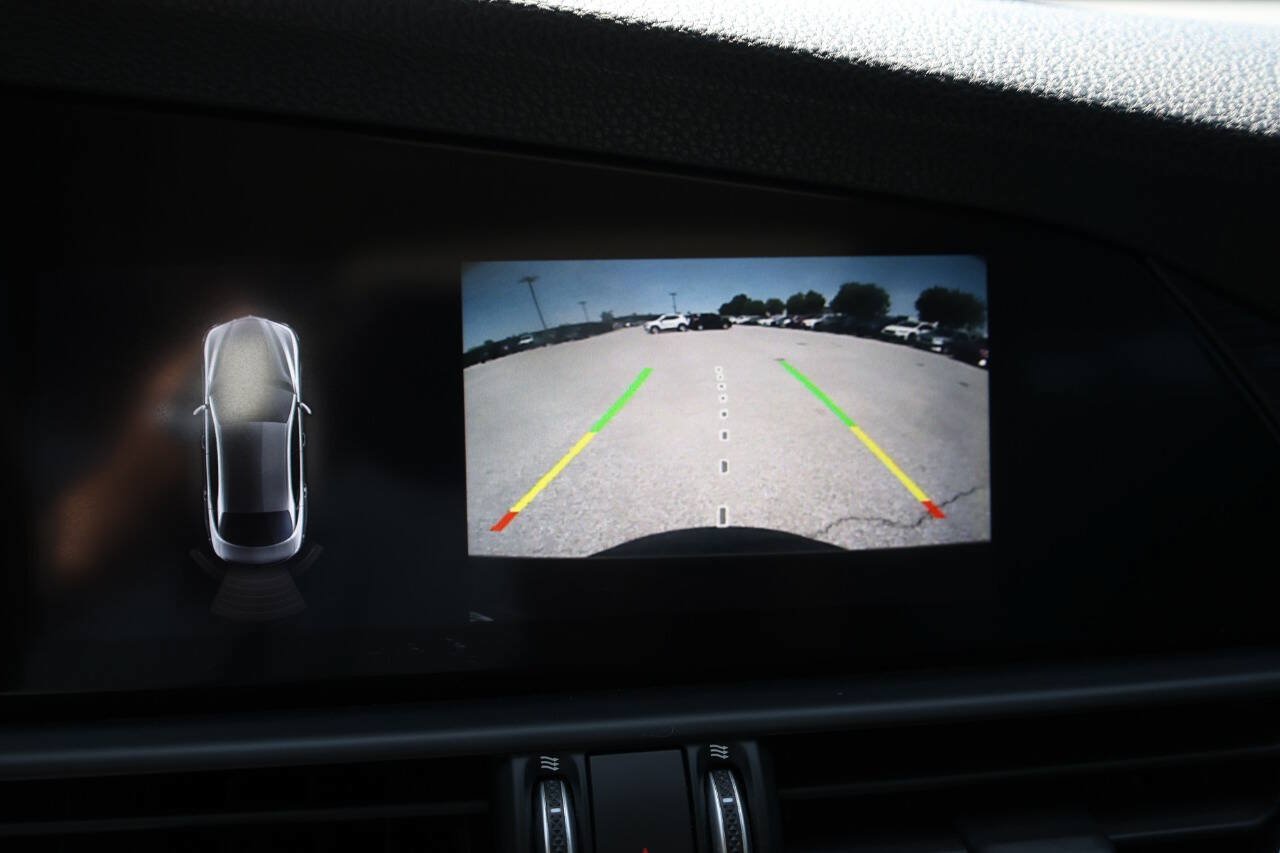Used 2020 Alfa Romeo Giulia AWD w/ Cold Weather Package image 21
