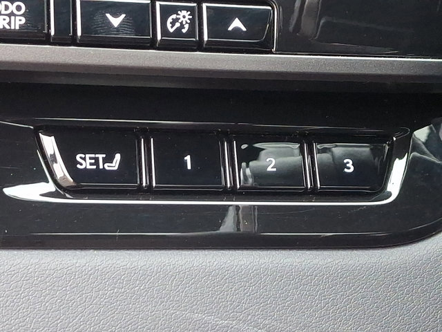 Used 2025 Lexus RX 350 w/ Convenience Package image 26