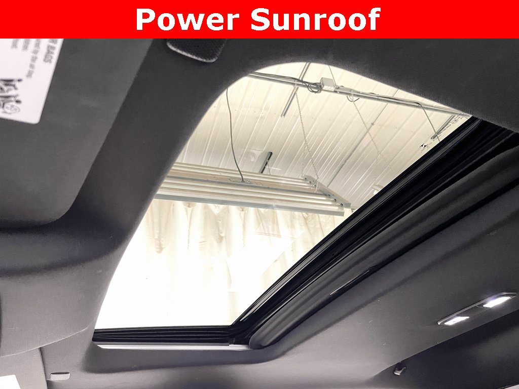 Certified 2021 GMC Sierra 1500 AT4 w/ AT4 Value Package image 5