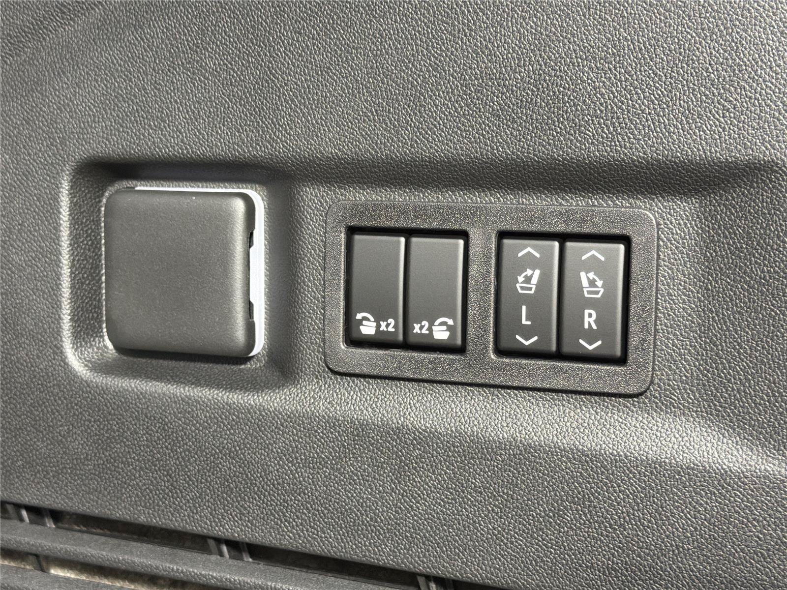 New 2026 GMC Yukon AT4 Ultimate AWD/4WD image 20