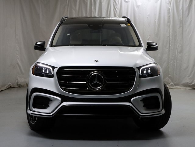 New 2026 Mercedes-Benz GLS 580 4MATIC image 5