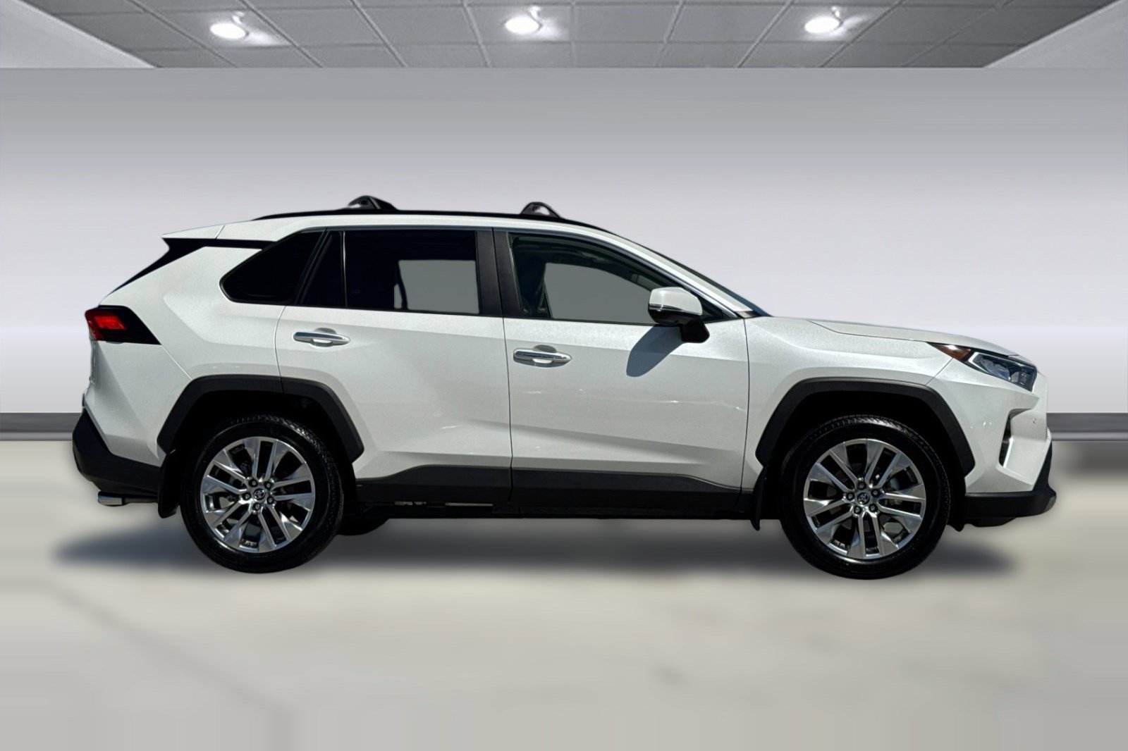 Certified 2019 Toyota RAV4 Limited w/ Advanced Technology Package FWD image 2